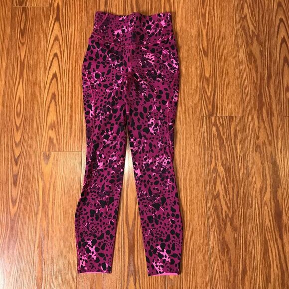 Lululemon‎ Womens 2 Base Pace High-Rise Running Tight 25" Cheetah Camo - Picture 1 of 9